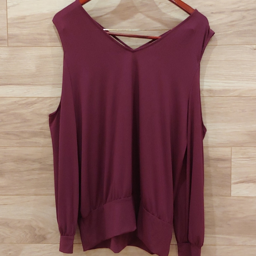 Thalia Sodi  Cold Shoulder top XXL - Picture 2 of 4
